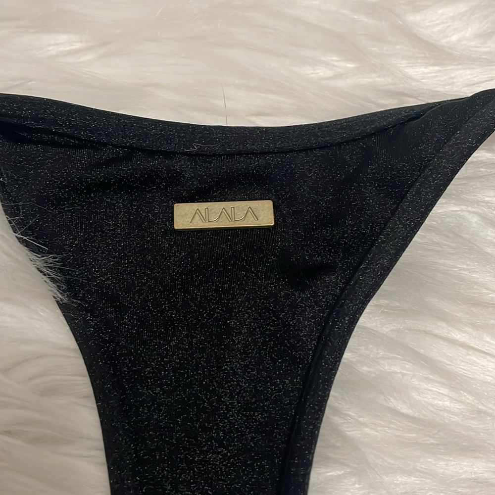 Alala Cinch Bra Top - Picture 7 of 9